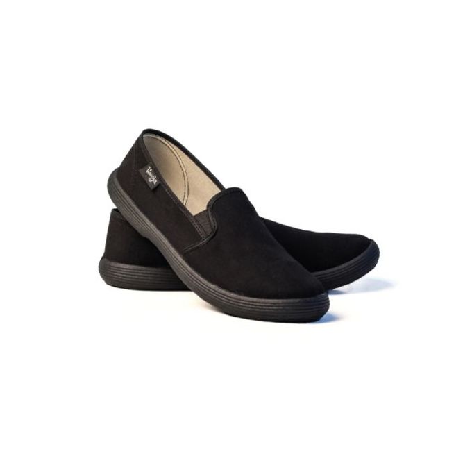 OFFER Offer New arrival Bata Ngoma Brand kids Ngoma Comfortable Rubbers Shoes For Indoor And Outdoor comfortable and lightweight for everyday walk . Cute simple kids shoes now on offer black colour.
