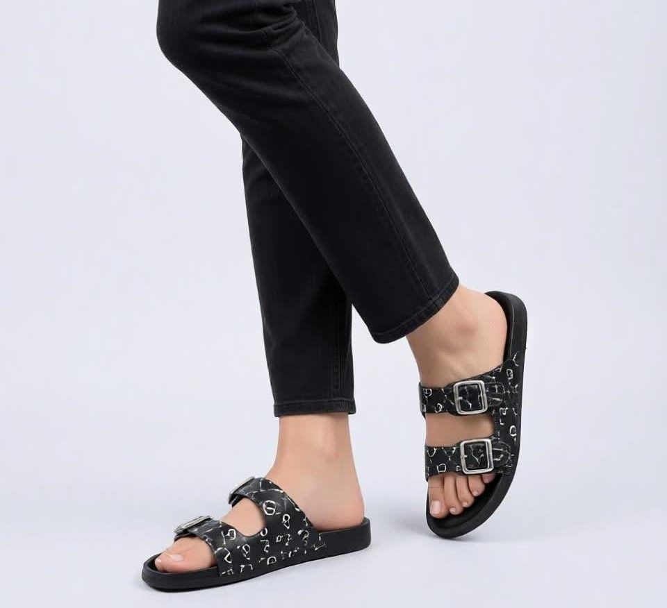 Women Black Double Buckle Flat Sandals, Adjustable Strap Open Toe Slides Comfortable Soft Sole Casual Summer Beach Fashion Slippers for Ladies, girls summer sandals