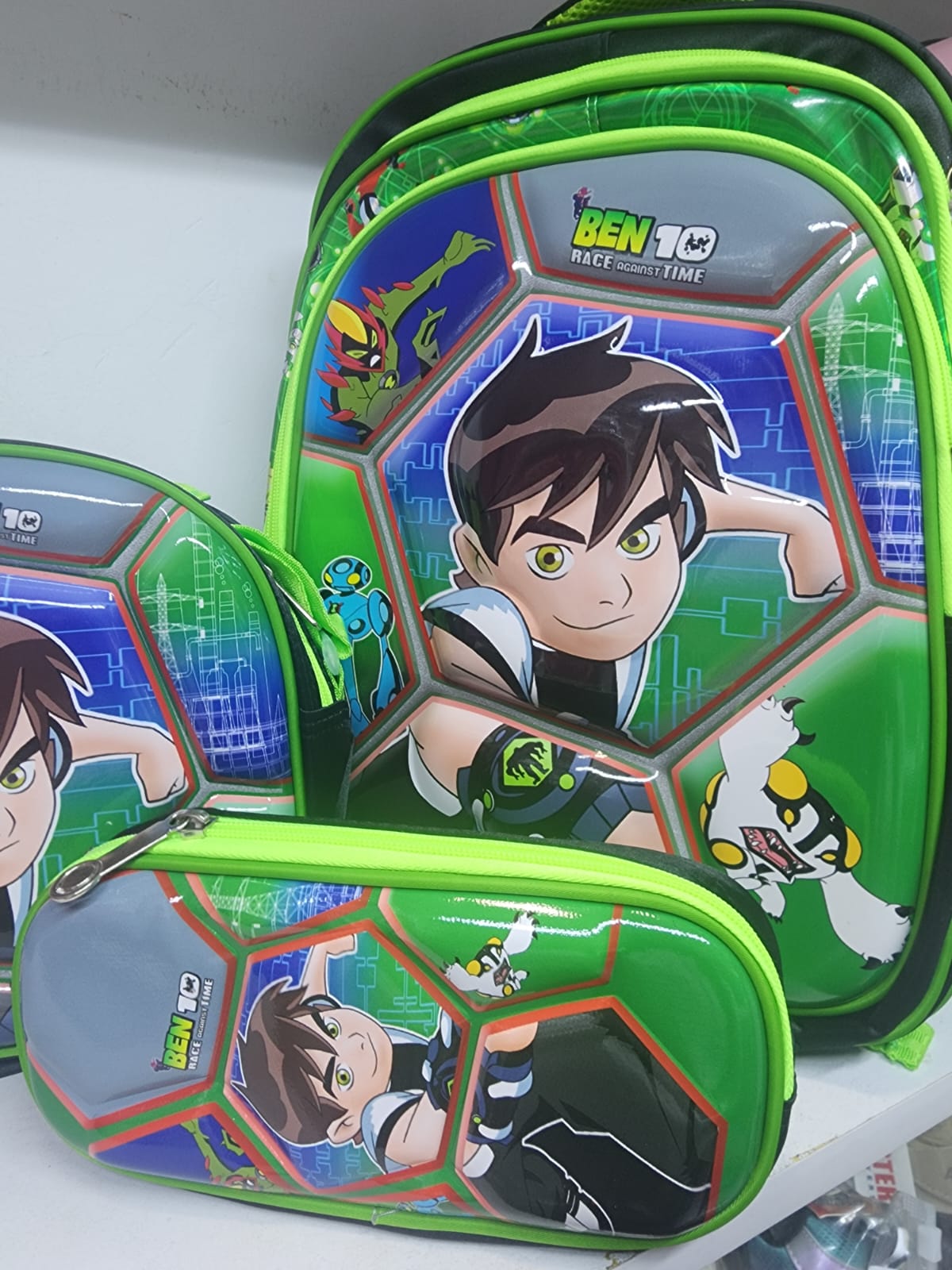 17 inch'' BEN 10 cartoon schoolbag {3Pcs with schoolbag, lunchBox, pencilset for preschool and Lower primary Colour Green)