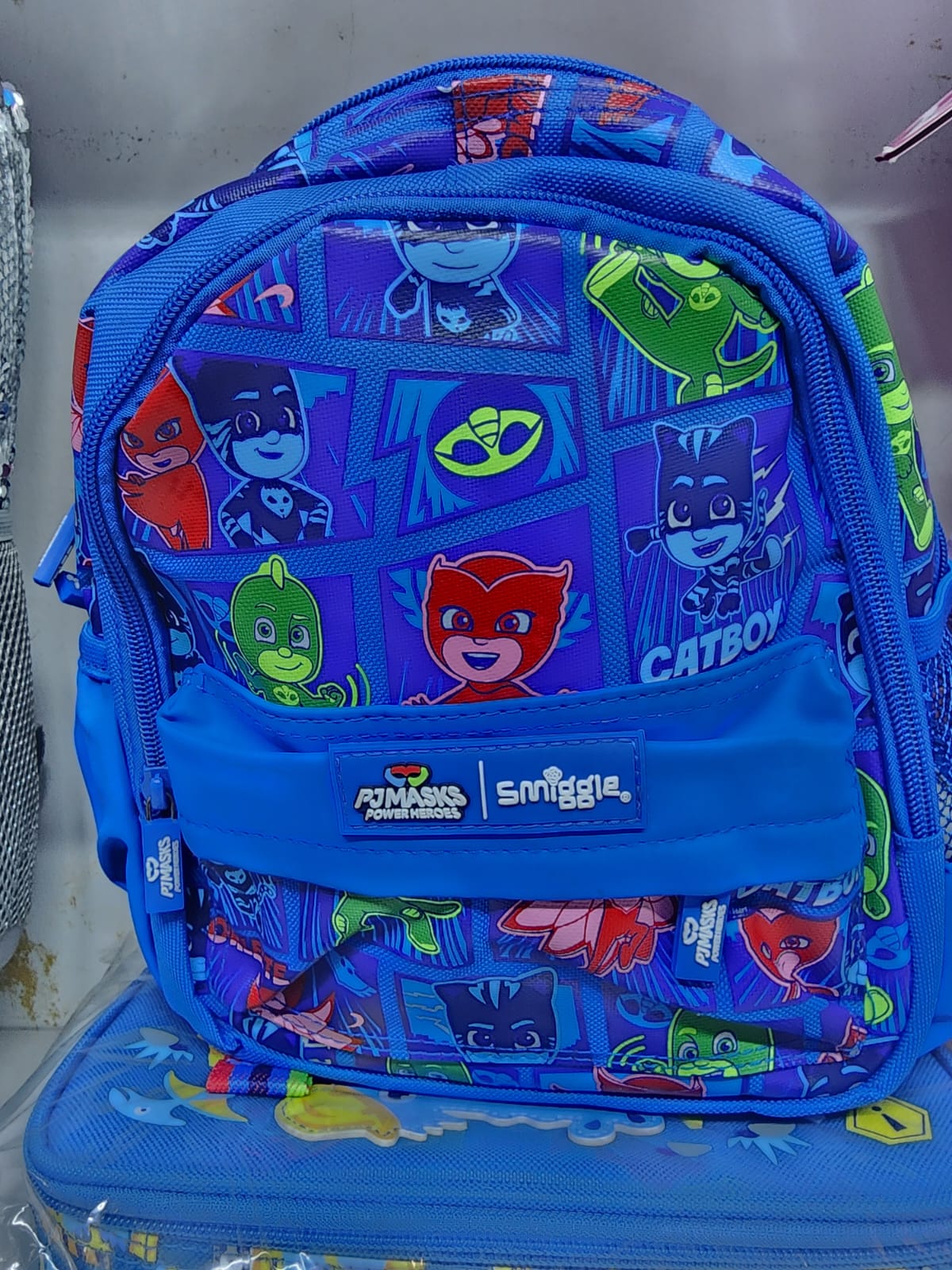 Smiggle pawpatrol mini backpack, School Bag with Multiple Compartments, Lightweight & Durable Back-to-School Backpack for Kids
ages 2-5 years