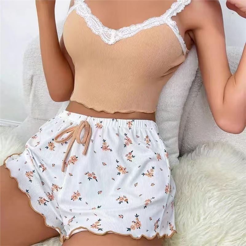 🥳🥳🥳
2PC/SET Sleeping lingerie/Pajama Slaying both day and night huh
Soft comfy ware
Sweet dreams 😴