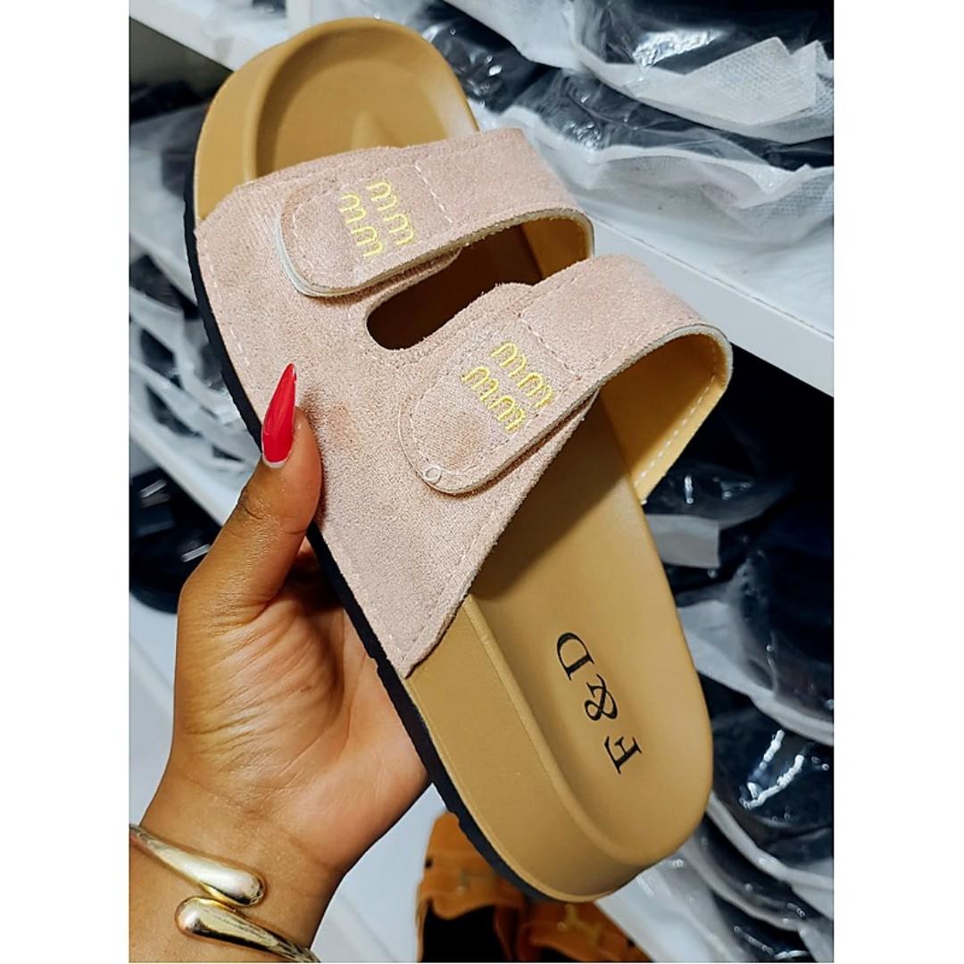 Size 36-41 ✅ MIU MIU  Women Sandals   |  Comfortable Ladies Fashion Flat Open Shoes Non-Slip Beach Casual Ladies Summer Slippers