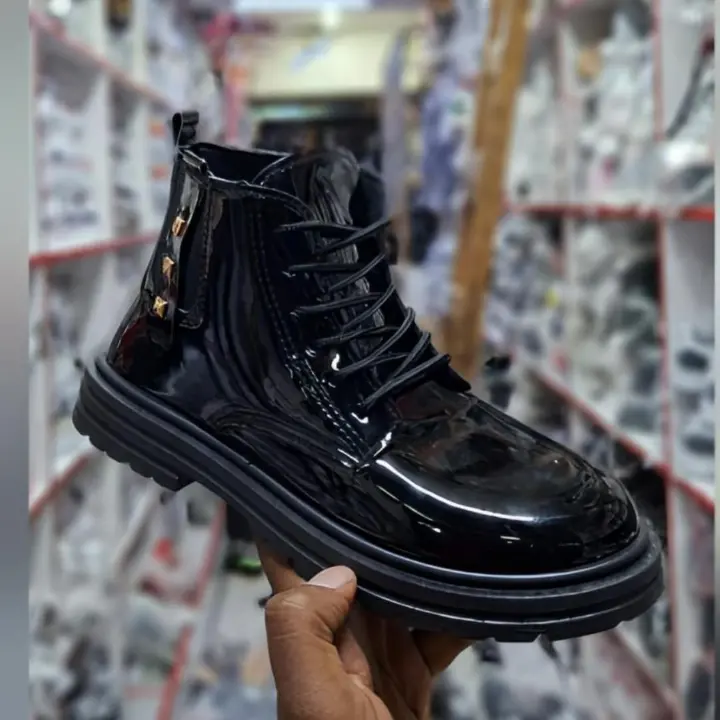 ✅ Women Leather Ankle Boots  | British Style Lace-Up Martin Boots | Thick Platform Sole | Ladies Fashion Combat Boots |  Black · Cream · Pink