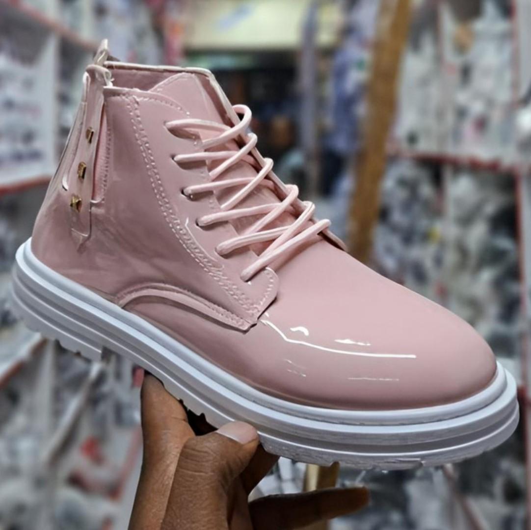 ✅ Women Leather Ankle Boots  | British Style Lace-Up Martin Boots | Thick Platform Sole | Ladies Fashion Combat Boots |  Black · Cream · Pink