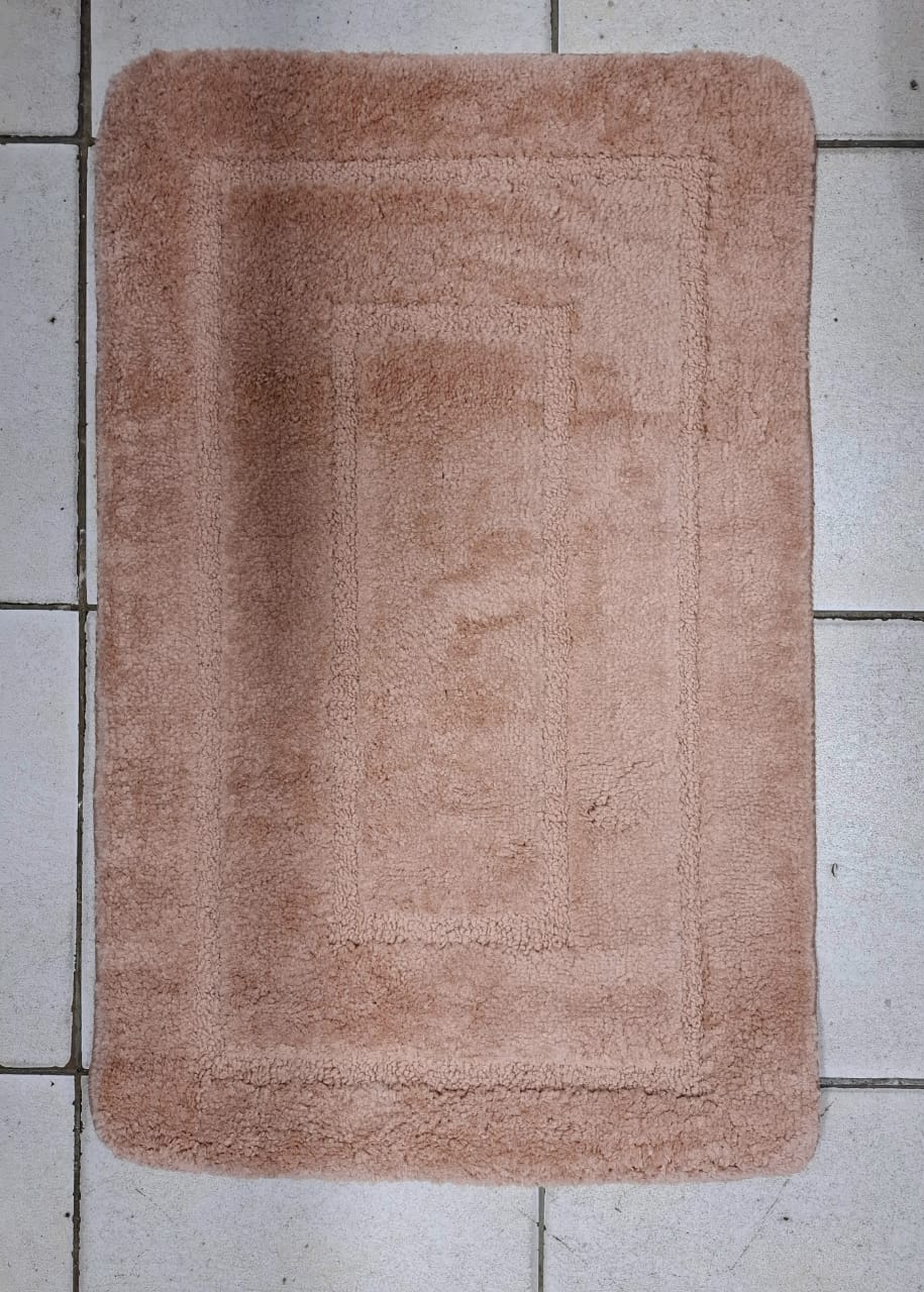 Flocking Mats Non-slip. Durable Soft Of The Feet. Size: 50x80cm This bathroom rug mat or door features extra soft and absorbent material for added comfort. Luxury material. Washing machine friendly