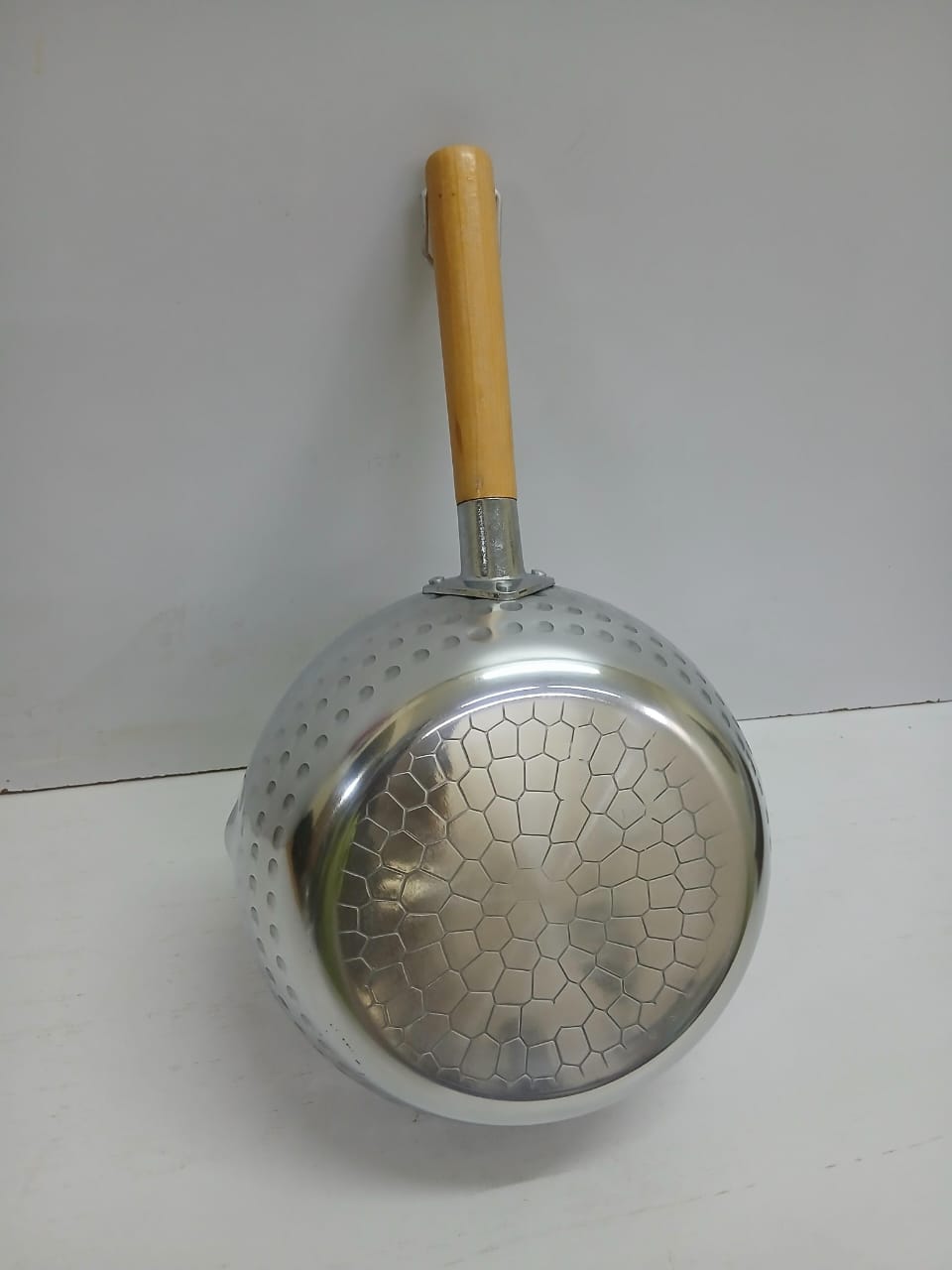 3liters Stainless Steel SUFURIA/ SNOW/ MILK Cookware with Wooden Handle, capacity:3L ,Size,22cm