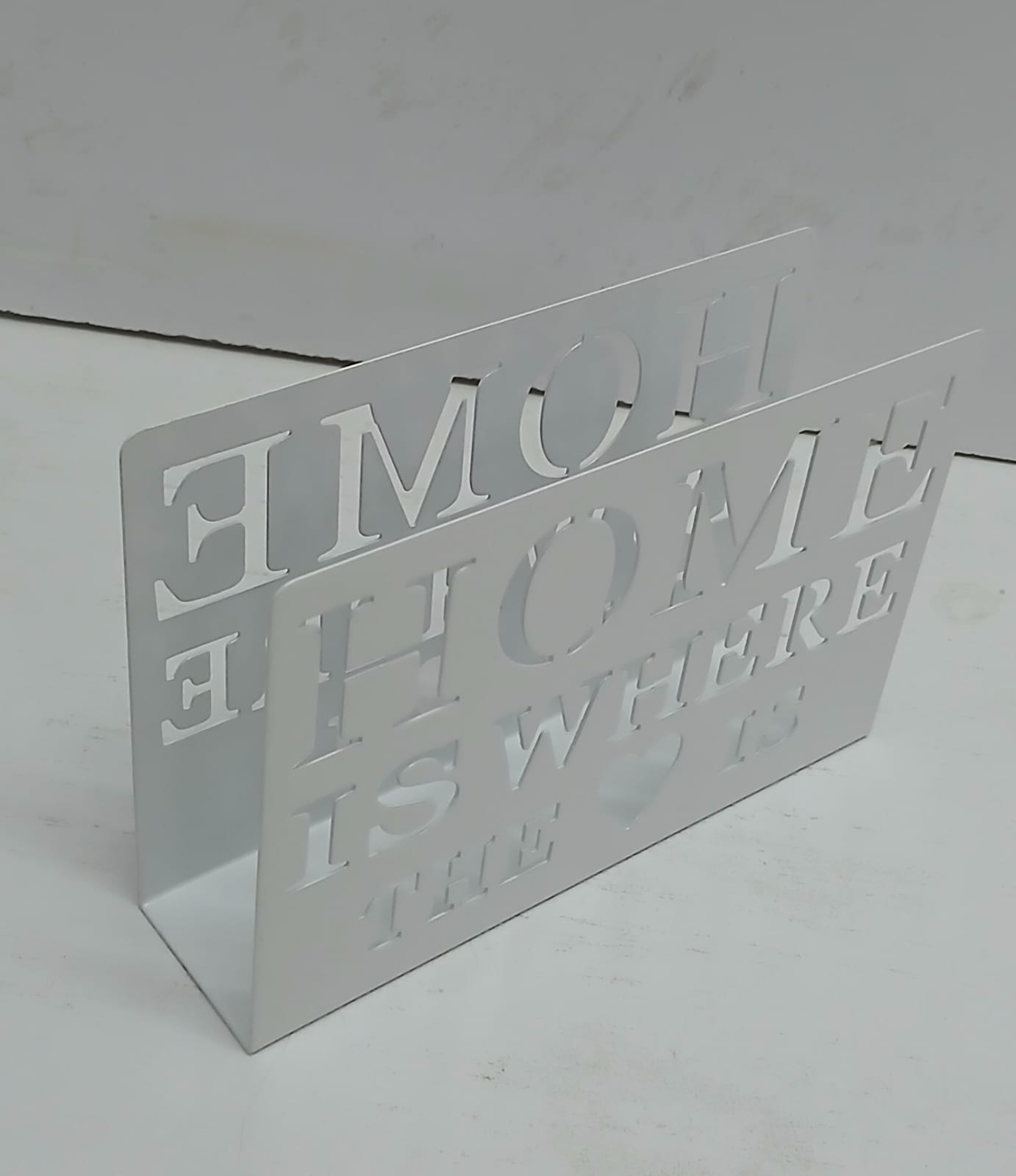 Mettalic Serviette holder, big enough for many serviettes, does not rust