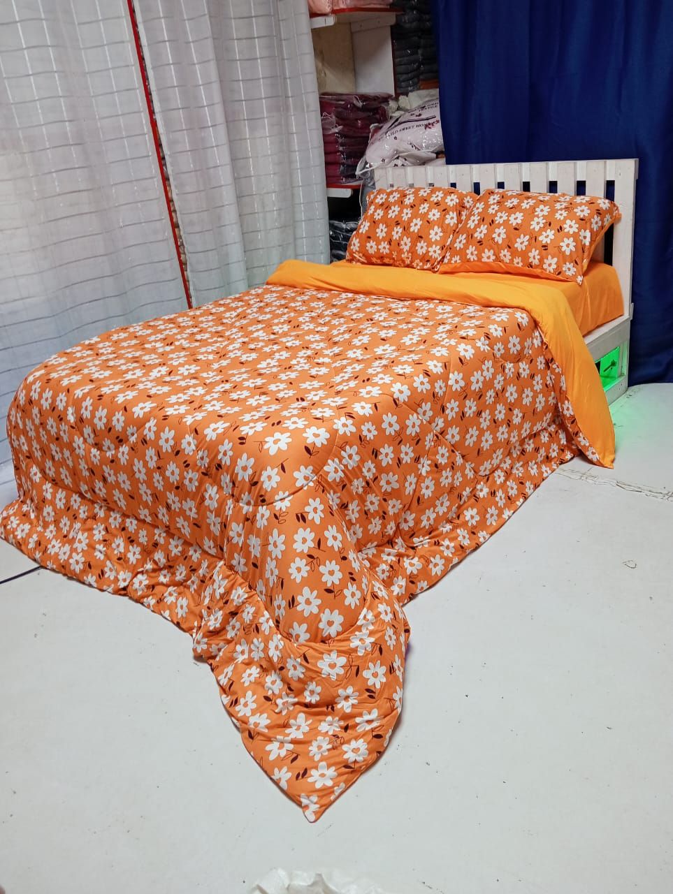 LYCRA Double Sided Cotton Duvet☑️Size:5×6/6×6 with 1 Duvet▫️1Bedsheet ▫️2pillowcases, washing machine friendly, colourful to suit all house themes