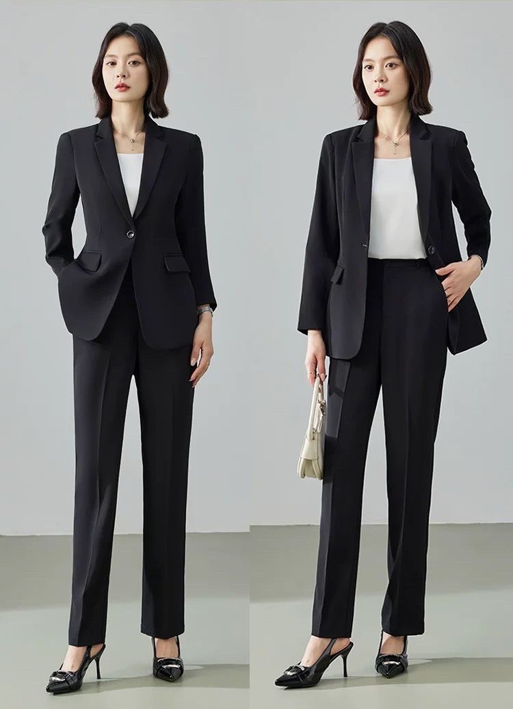 Elegant Women’s Two-Piece Suit –  Blazer & High-Waist Trousers Set, Office Wear / Formal Business Outfit