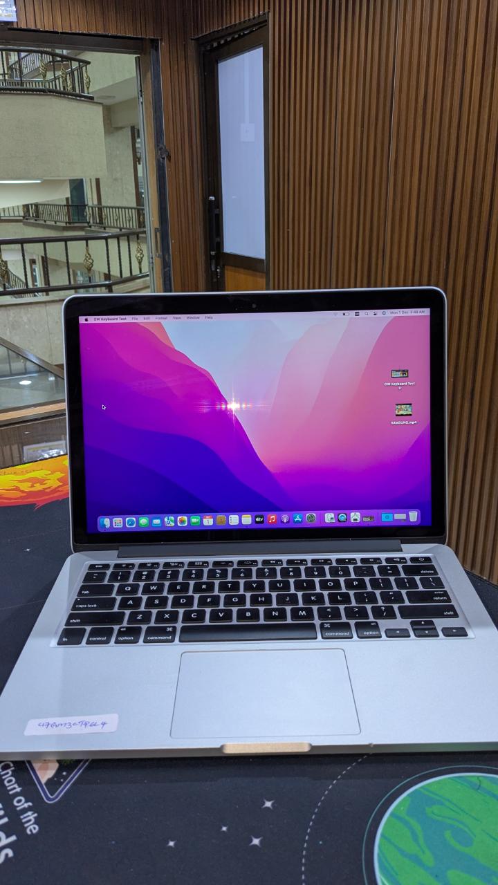 MacBook 2015 core i5 16gb 256