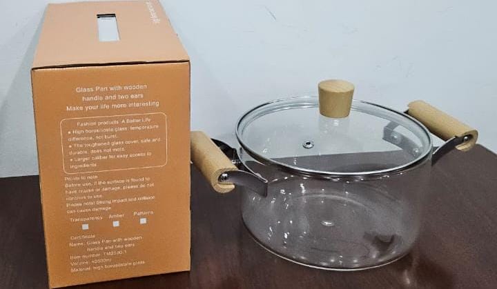 3 Litres High Boron Glass Cooking Pot with Lid & Wooden Handles | Heat Resistant Transparent Glass Soup & Stew Pot for Healthy Cooking