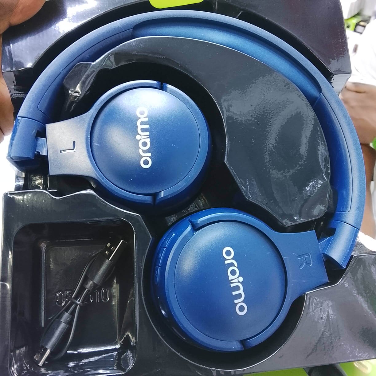 ORAIMO Bluetooth Wireless Stereo Headphones OR-510 OVER EAR HEADPHONES - Black