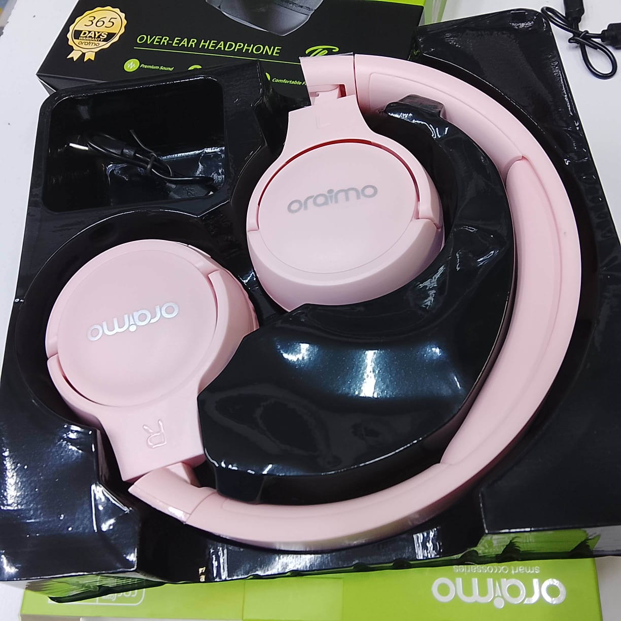 ORAIMO Bluetooth Wireless Stereo Headphones OR-510 OVER EAR HEADPHONES - Black