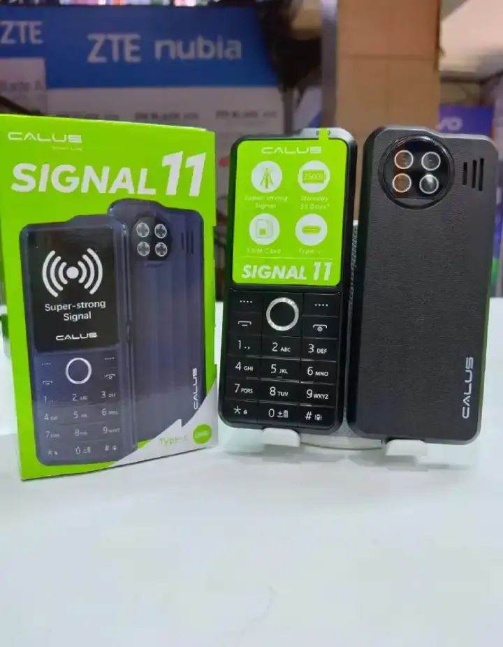 [NEW ARRIVALS!!!!]CALUS Signal 11 3 SIM CARD phone 1.77" screen Display 2500mAh Battery Capacity wireless FM Torch light TRIPLEsim bright torch CALUS smart live Type C charging featured phone
