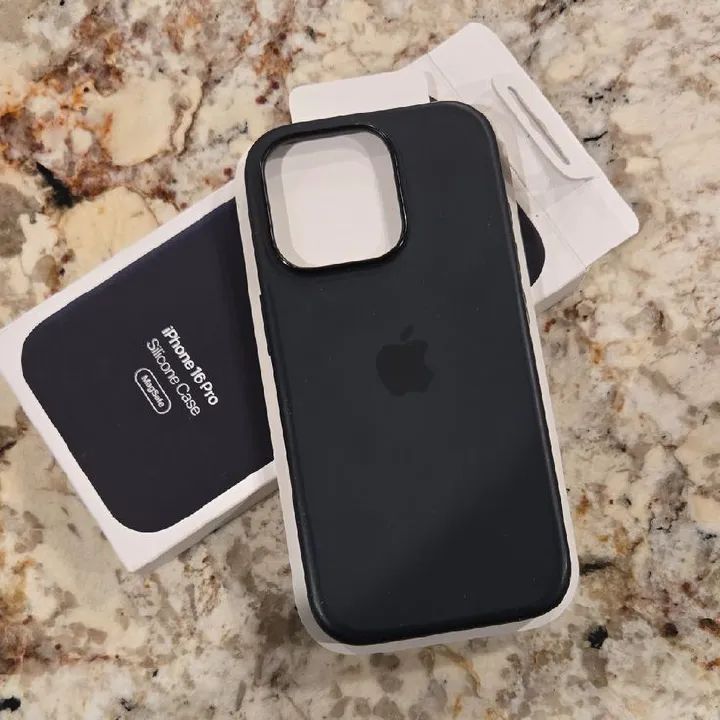 {NEW ARRIVALS] ORIGINAL IPHONE16 pro max silicon case

16 pro max silicon case

16 pro max silicon case
