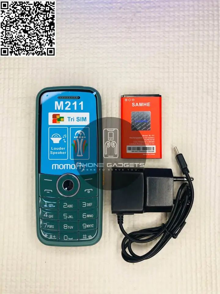 Momofly M211 button phone 1.77 inches screen with 3/triple sim card slots battery capacity is 5c battery wireless FM torch light and Bluetooth connectivity featured phones