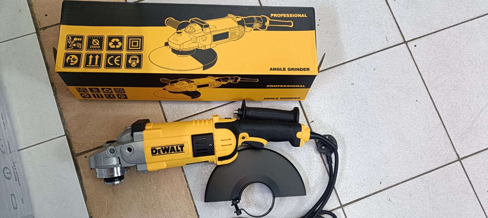 Dewalt 9inch Angle grinder