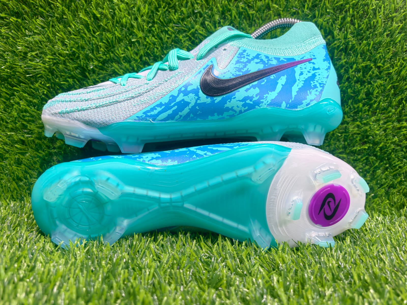 Adidas predator football boots