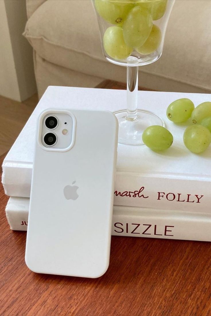 iPhone 11 Original Silicone Case/Cover, Liquid Silicone Phone Case Soft Anti-Scratch Microfiber Lining, Full Body Shockproof Slim Cover/Case