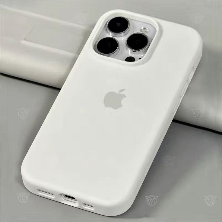 White silicon case iphone 16 pro max. Original Silicone Case/Cover, Liquid Silicone Phone Case Soft Anti-Scratch Microfiber Lining, Full Body Shockproof Slim Cover/Case