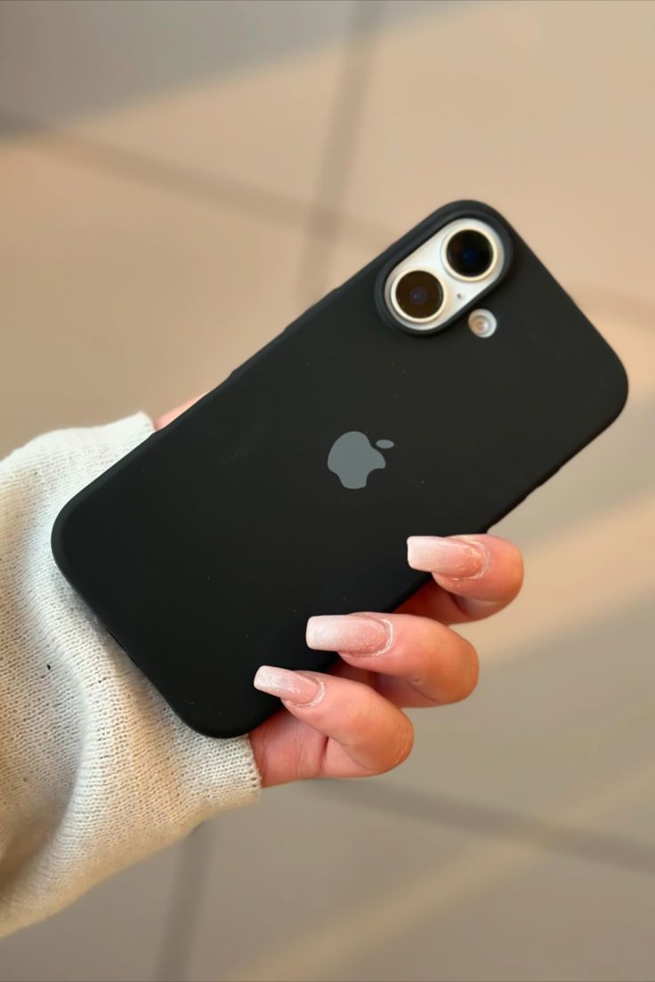 Iphone 16 white Original Silicone Case/Cover, Liquid Silicone Phone Case Soft Anti-Scratch Microfiber Lining, Full Body Shockproof Slim Cover/Case