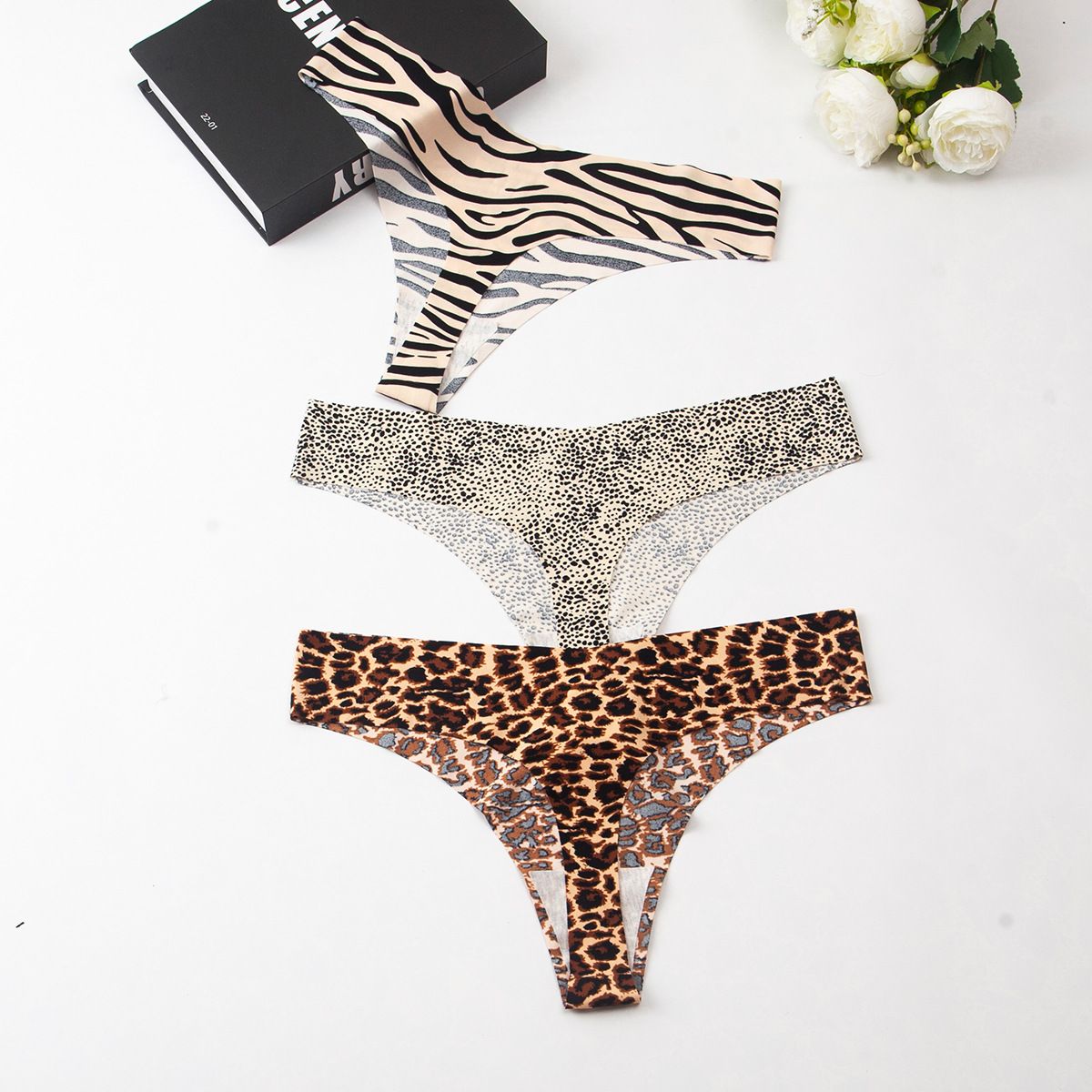 5PCS/8PCS Plus Size 50-90kgs Women's Leopard Underwear Thongs Panties Assorted Lace Splice Women's G-string Invisible briefs Underwear Clothing Ladies Super Soft Hollow out Ice Silk Panties M28