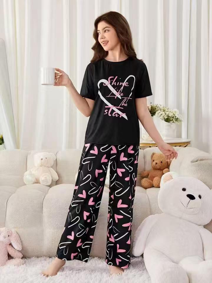 28Kinds 2 sets New Cheap Women Pajama Set Lounge Set Short Sleeve Tops Long Loose Pants Soft Sleepwear Leopard Bear Plaid Long Trousers Comfortable Homewear Loungewear Gifts set Can Wear Outdoor M118