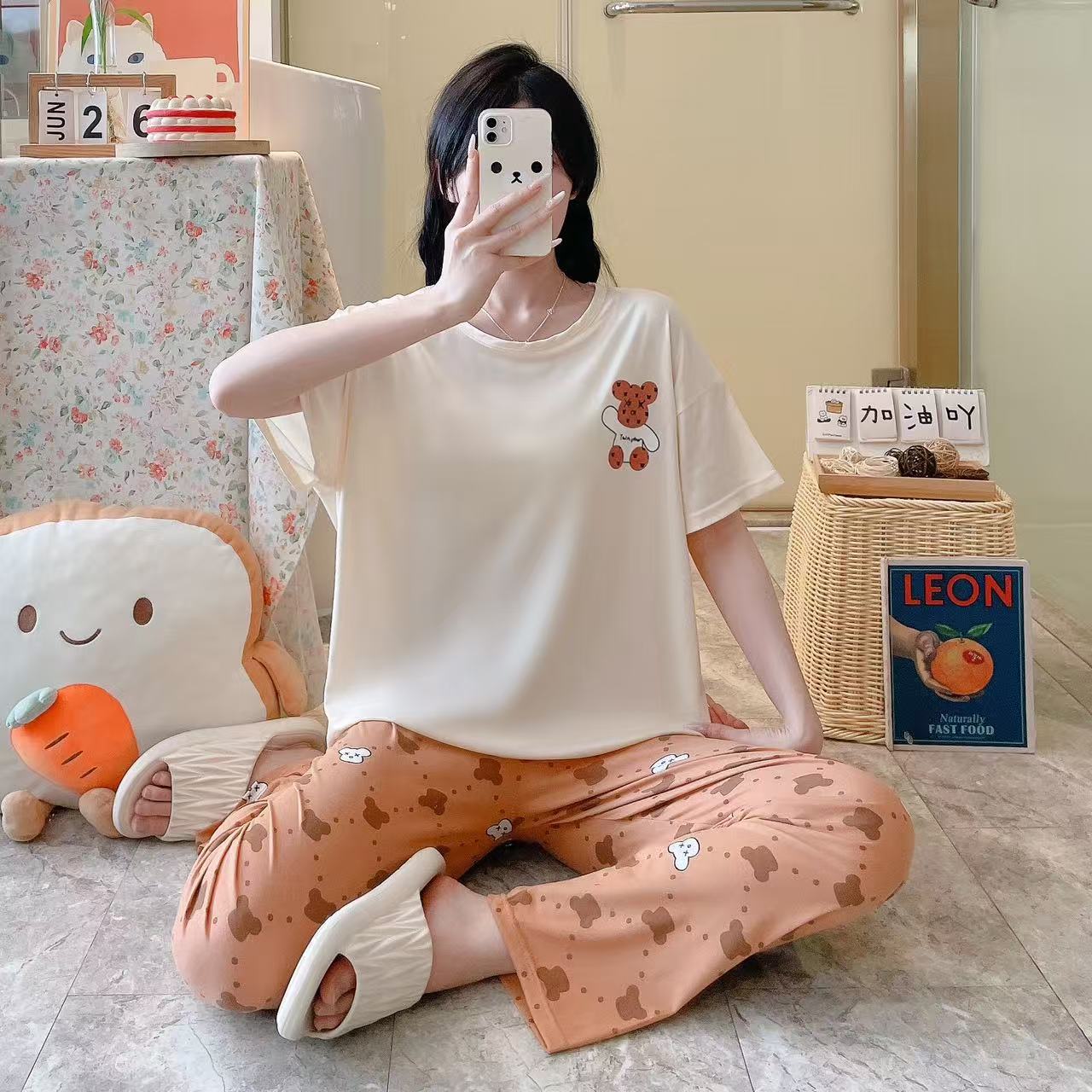 28Kinds 2 sets New Cheap Women Pajama Set Lounge Set Short Sleeve Tops Long Loose Pants Soft Sleepwear Leopard Bear Plaid Long Trousers Comfortable Homewear Loungewear Gifts set Can Wear Outdoor M118