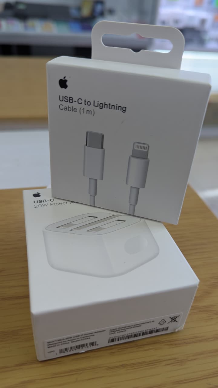 iPhone Charger 20W Power Adapter (folding pins). 1Metre Type-C to Lightning Cable. ORIGINAL Fast, compact wall accessory with foldaway prongs, plus durable sync lead for quick, safe daily charging.