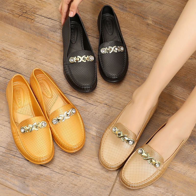 Women's Short Rain Boots, Flat Casual Fashion Rubber Shoes, Kitchen Work Shoes, Safety Rubber upper + PVC sole Shoes, Plus Size Mom Shoes, Trendy