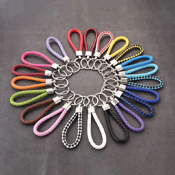 Creative new style leather rope keychain, woven car pendant, colorful key rope pendant, activity small gift accessory(color random)