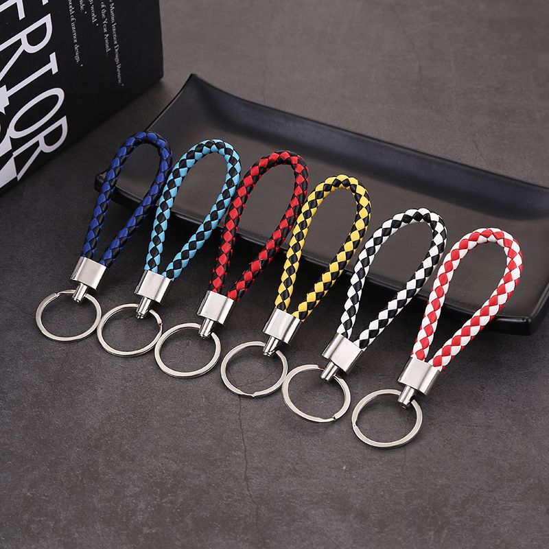 Creative new style leather rope keychain, woven car pendant, colorful key rope pendant, activity small gift accessory(color random)