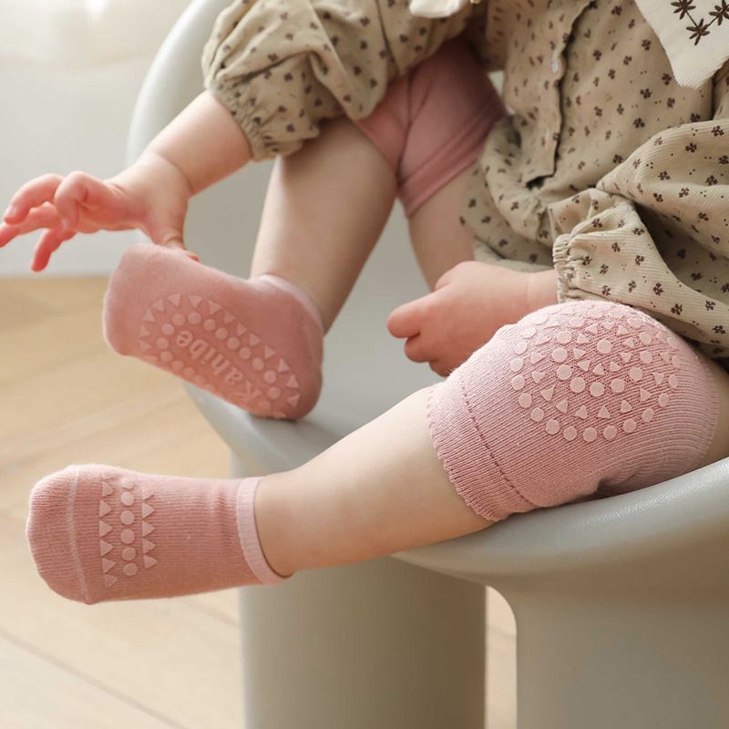Non-Slip Baby Knee &  Socks | Soft, Cushioned Protection for Crawling & Walking | Lets Baby Explore Safely for age 0-1