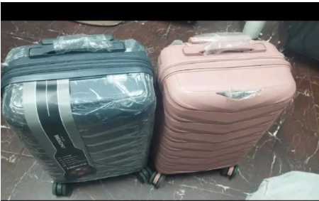 Luxurious Fibre Suitcase Briefcase Travel Bag is the perfect companion for any business trip or vacation.