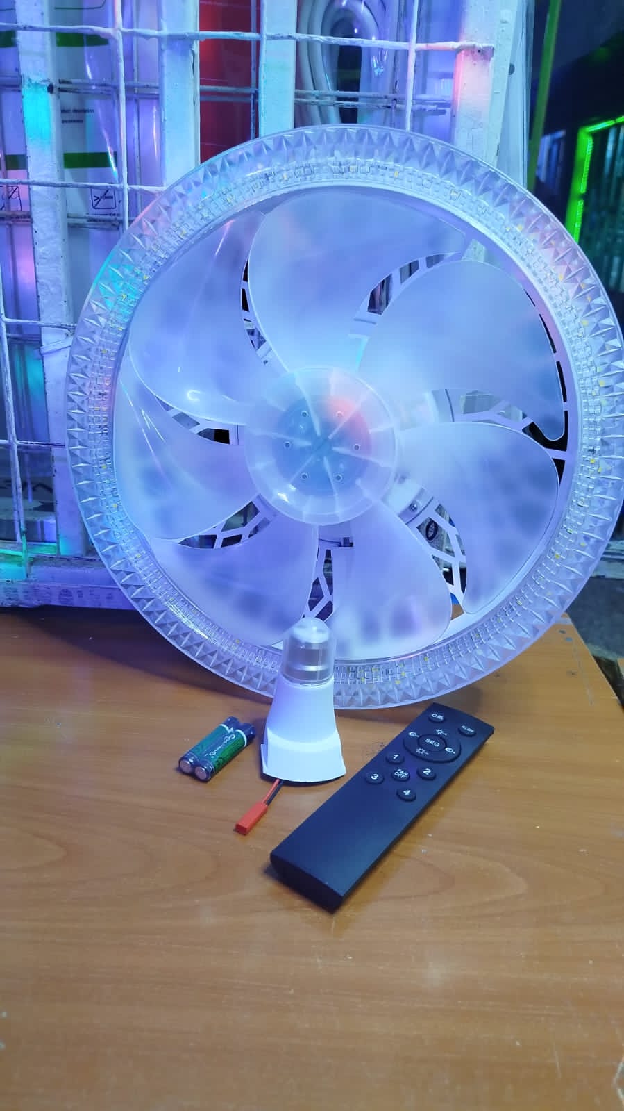 Bulb fan Ceiling fan , fan Light Socket Fan with Remote 12In E27 Bulb fan Ceiling fan , fan lightocket Fan Light with Dimmable Brightness and Color Temp for Bedroom & Livingroom