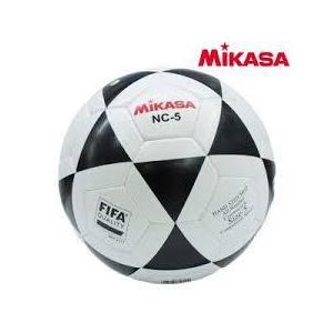 ✔️KICKOFF ✔️Mikasa Football Size 5 - Black & White.Leather soft and hard moderate
Good wear resistance,resistant to kick
Long-term use can still maintain a good status
High-precision sewing and smooth
