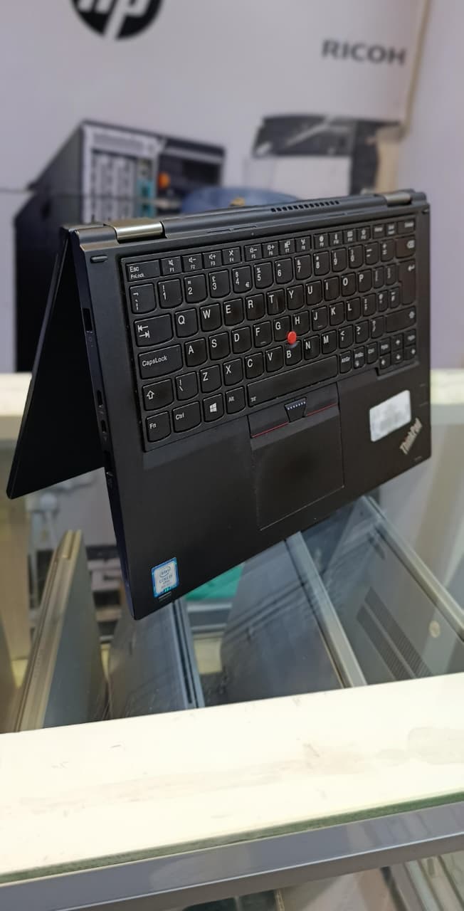 Lenovo ThinkPad X380 Yoga 8th Gen Core i5 8GB RAM 256GB SSD 13.3″ X360 Touchscreen Laptop WITH STYLUS PEN