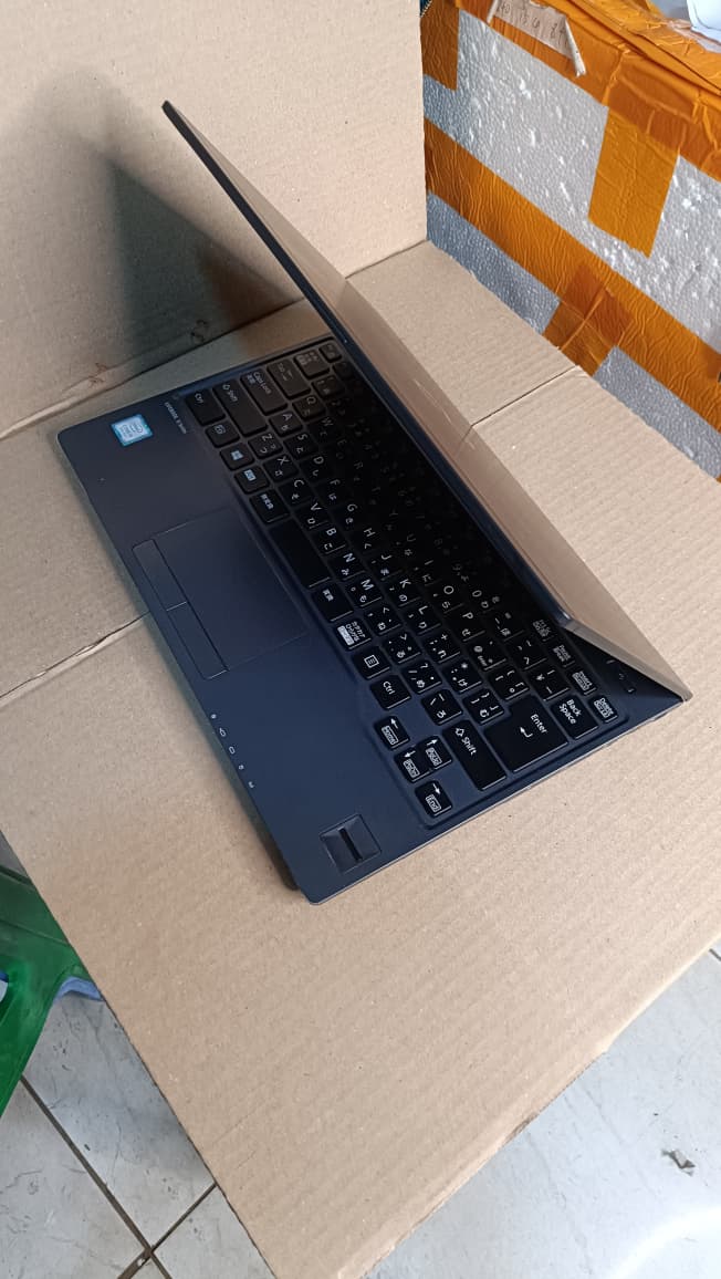 BEST LAPTOP Fujitsu LifeBook U939/B 13.3" Intel Core i5-8365U 8GB RAM 256GB SSD Ultraportable Laptop | Lightweight & Powerful | 6 months warranty with windows and office