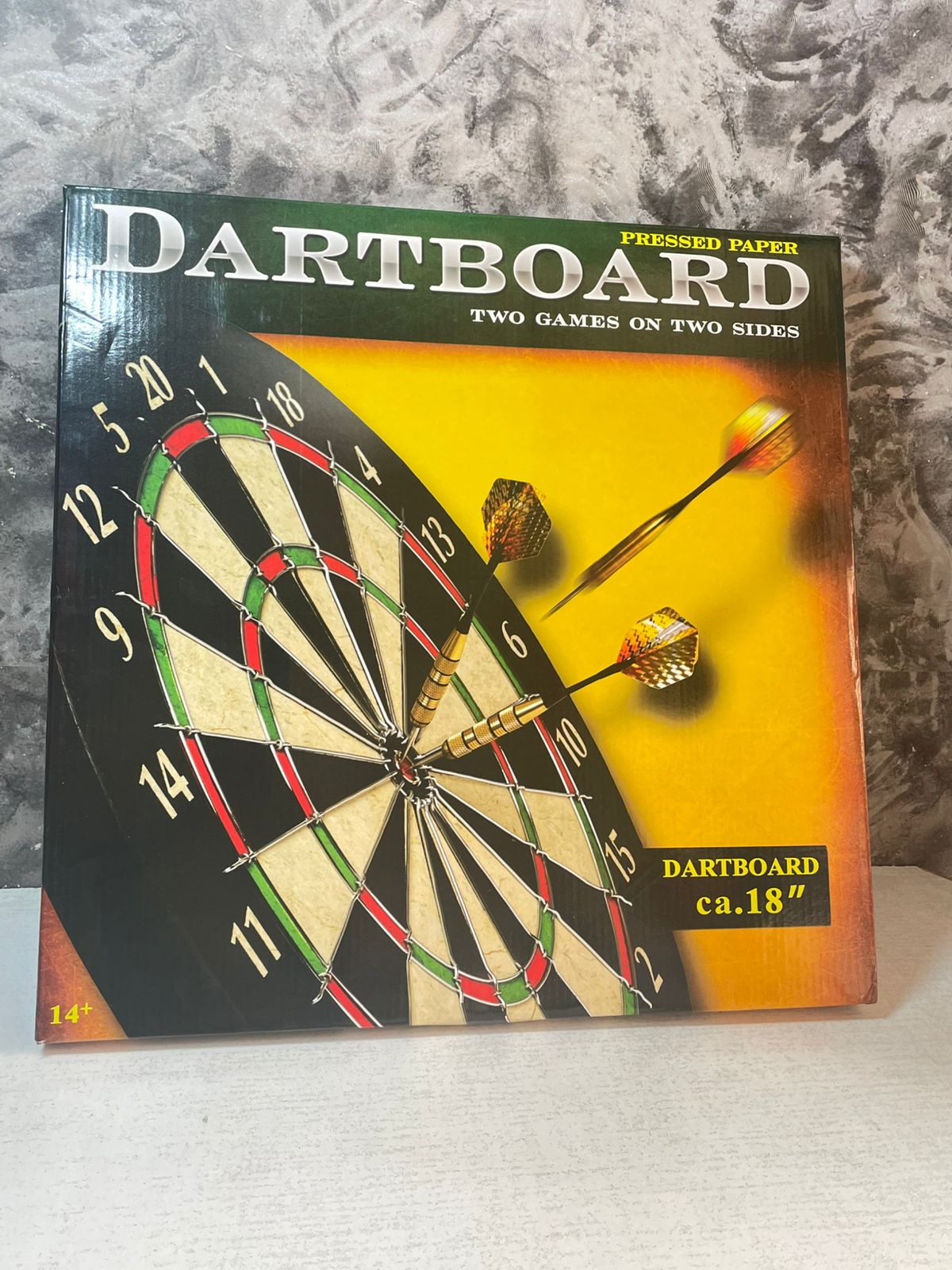🎯🔥 Classic 18-Inch Dartboard Game Set – Double-Sided Target Board with Steel Darts for Home, Office & Family Fun 🏠🎉Bring arcade-style excitement straight into your home with this Classic Dartboa