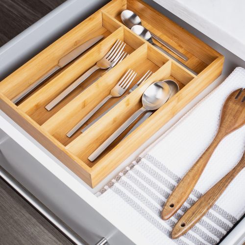 🍴 Bamboo Cutlery Organizer – 5 Slot Drawer Tray (33×24×4cm) 🌿✨ Keep your kitchen neat and stylish with this premium bamboo cutlery organizer, designed for smart storage and easy access