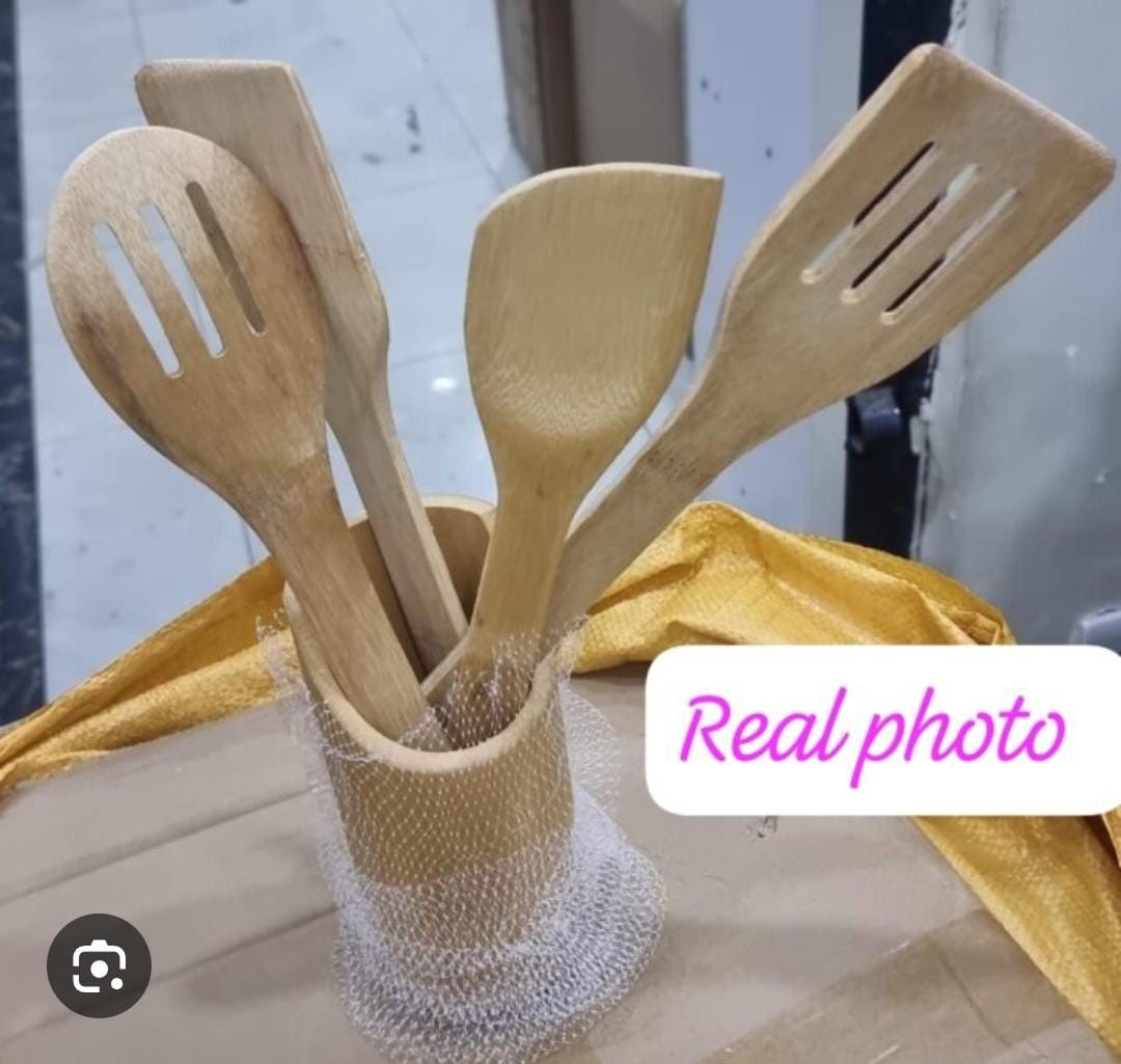 🍳 4PCS Bamboo Cooking Spoon Set with Holder – Natural Kitchen Essentials 🌿✨ Upgrade your cooking experience with this stylish and eco-friendly bamboo spoon set, complete with a matching holder for
