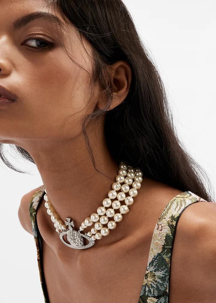 Three Row Bas Relief faux pearl choker