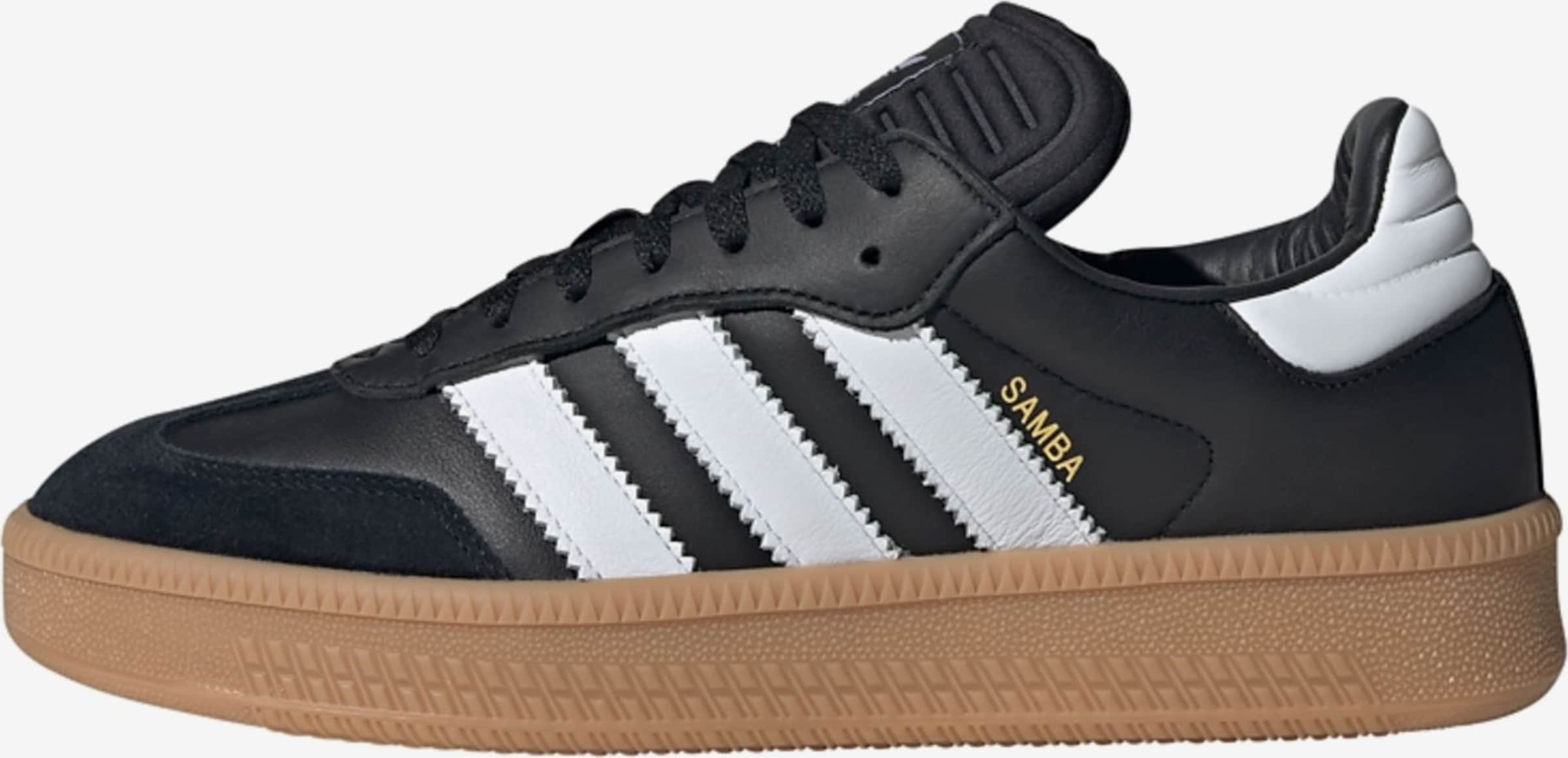 ADIDAS SAMBA Quality Leather Unisex Sneakers: Expertly crafted with premium leather, offering timeless style and comfort for both men and women. Perfect for casual and everyday wear