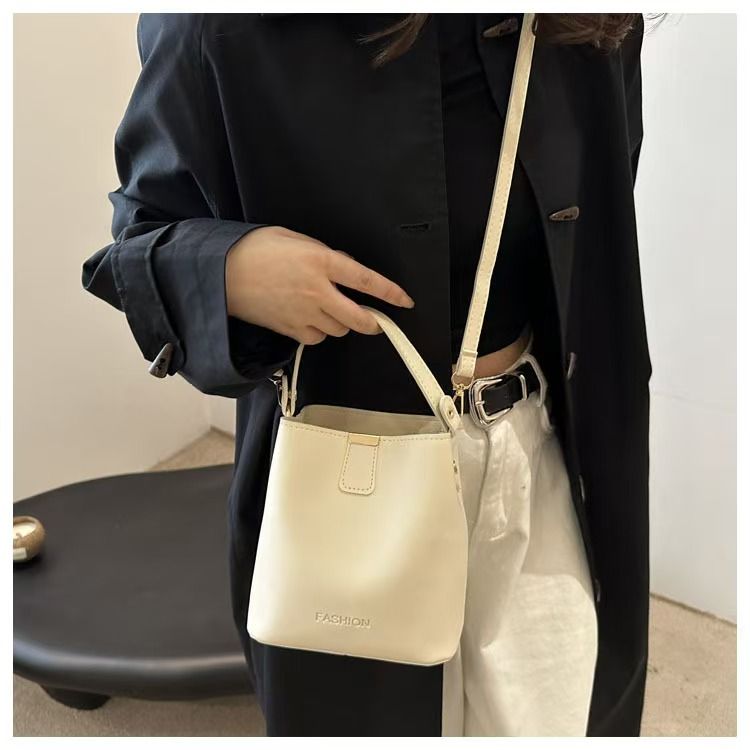 Newly-Released Fashionable Handbag For Women In Korean Style - Versatile Bucket Bag. Korean-Style Simple Crossbody Bag Top Quality Across The Entire Network.