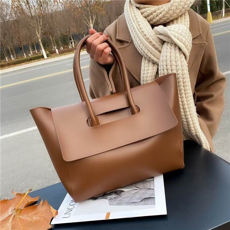 The New Large-Capacity Handbag - The Women's Commuter Tote Bag The Versatile Crossbody Bag - Has The Best Quality And First-Class Service Across The Entire Network.