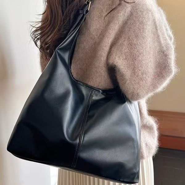Large-Capacity Retro Minimalist Tote Bag - Perfect For Women's Daily Outings And Commuting Versatile Single-Shoulder Bag In Solid Color Pure Leather The Best Quality Available Online.