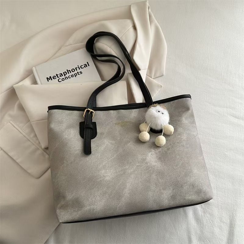 New Trendy Casual Large-Capacity Tote Bag - High-End Niche Commuter Bag Trendy Shoulder Bag The Highest Quality On The Entire Internet.