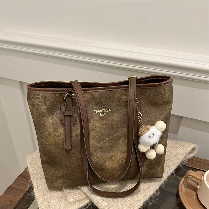 New Trendy Casual Large-Capacity Tote Bag - High-End Niche Commuter Bag Trendy Shoulder Bag The Highest Quality On The Entire Internet.