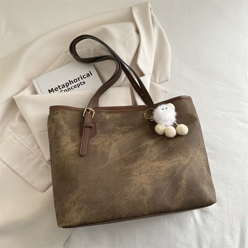 New Trendy Casual Large-Capacity Tote Bag - High-End Niche Commuter Bag Trendy Shoulder Bag The Highest Quality On The Entire Internet.