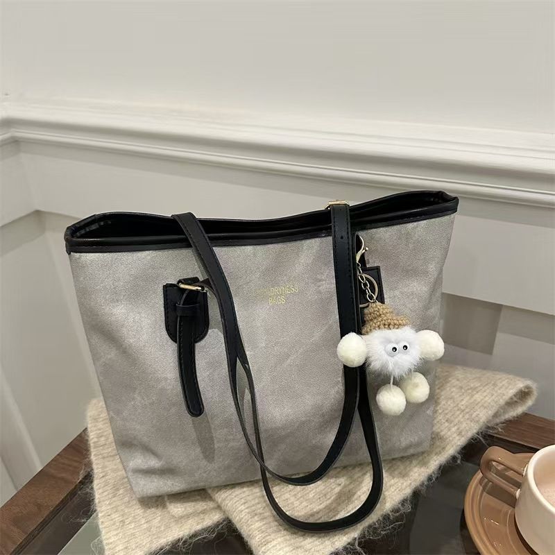 New Trendy Casual Large-Capacity Tote Bag - High-End Niche Commuter Bag Trendy Shoulder Bag The Highest Quality On The Entire Internet.